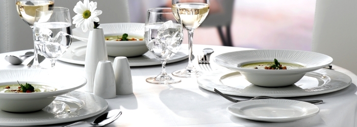 Mobilier si decor pentru salon si restaurant